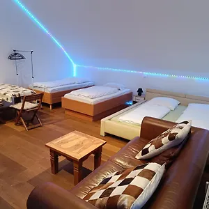 In 56 Qm Apartment, 24 H Check-in,free Parking Apartment